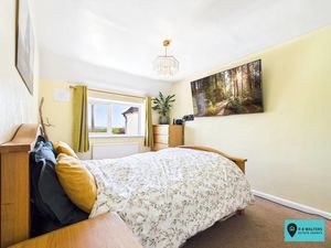 Bedroom- click for photo gallery